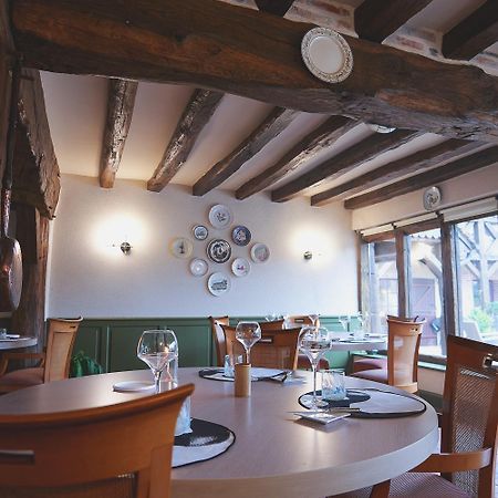 Auberge Du Cheval Blanc - Teritoria Selles-Saint-Denis Zewnętrze zdjęcie