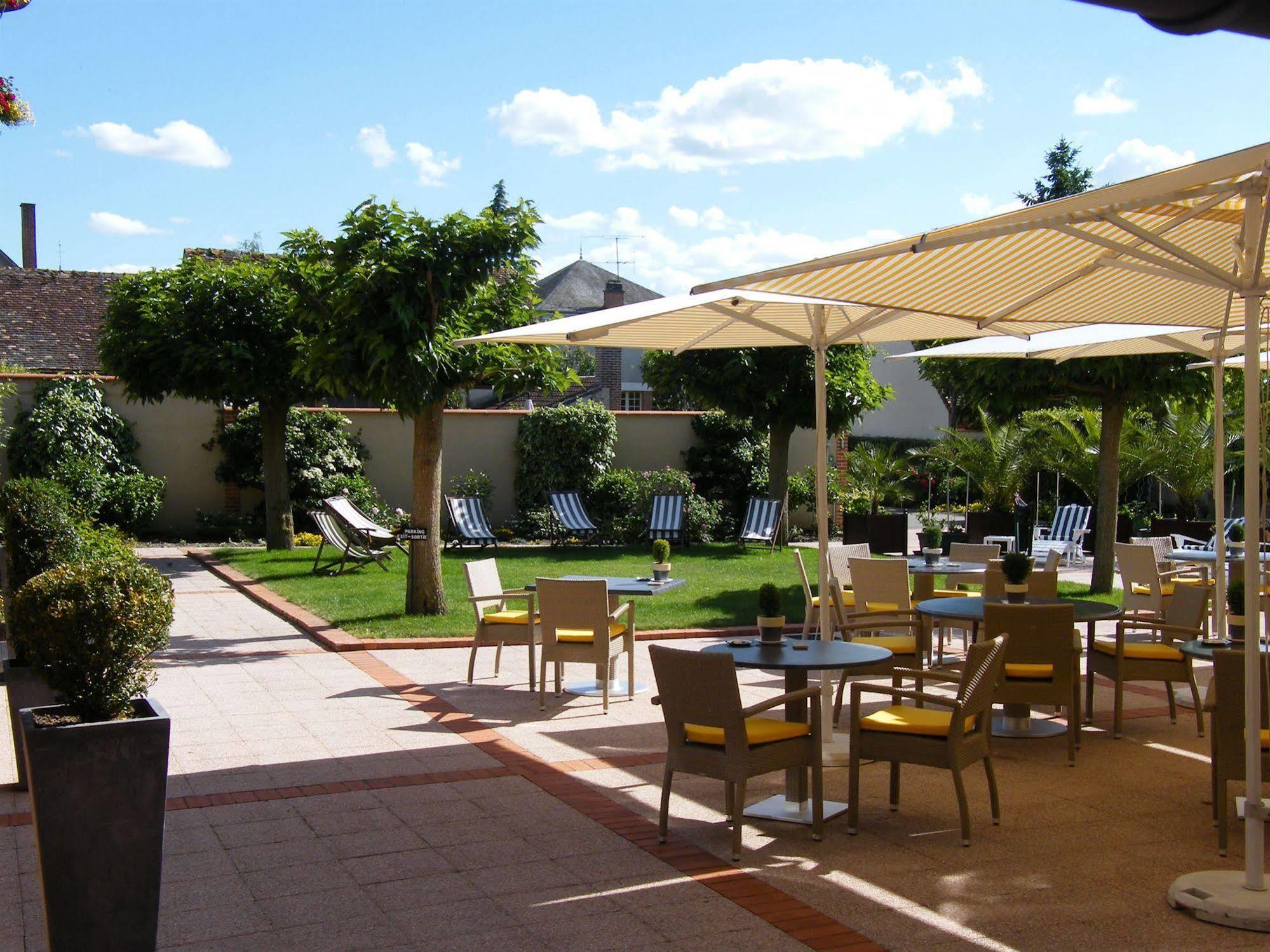 Auberge Du Cheval Blanc - Teritoria Selles-Saint-Denis Zewnętrze zdjęcie